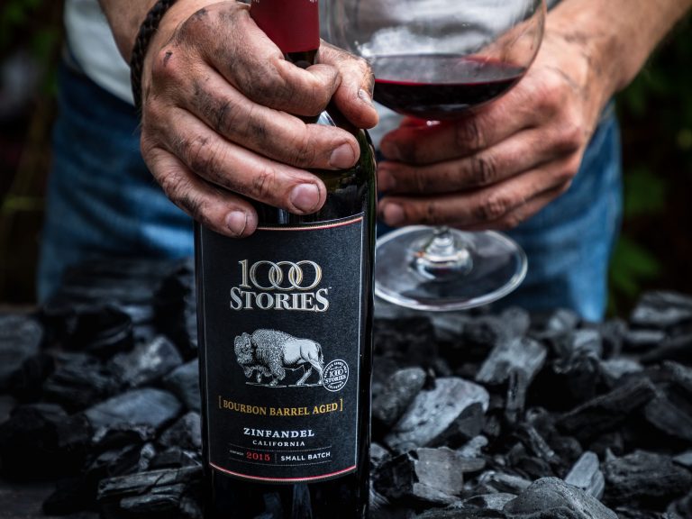 Viskitynnyrikypsytetty punaviini - 1000 Stories Zinfandel